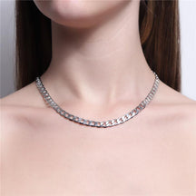 Colar Choker Groumet Arredondada "M" Banhado Em Ouro 18K Ou Ródio Branco