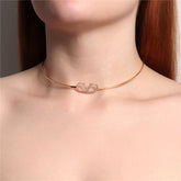 Colar Aro Com Peça Valentino Cravejada Banhado A Ouro 18K Ou Ródio Branco